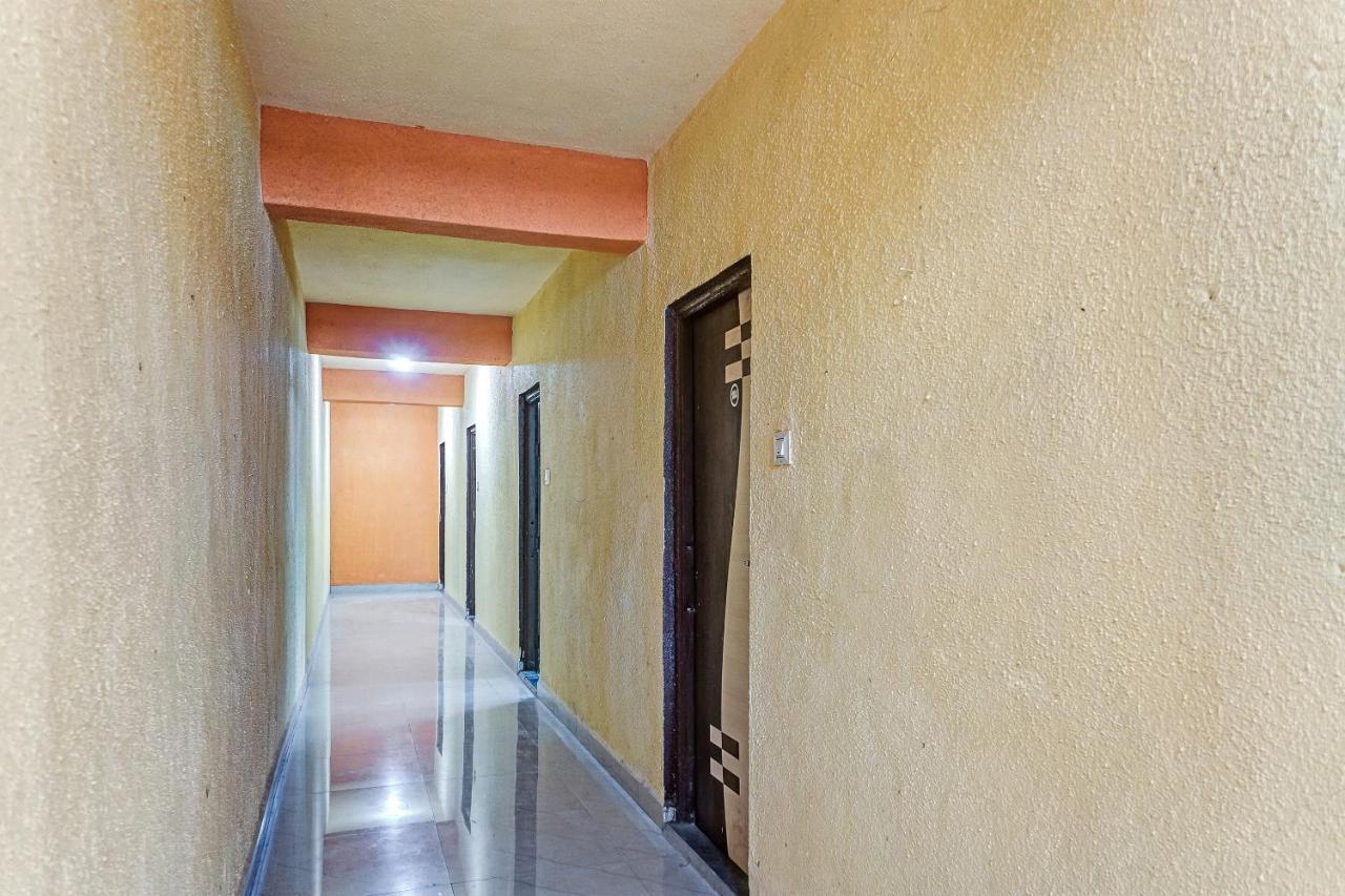 Spot On 81689 New Saiba Lodging Pune Dış mekan fotoğraf