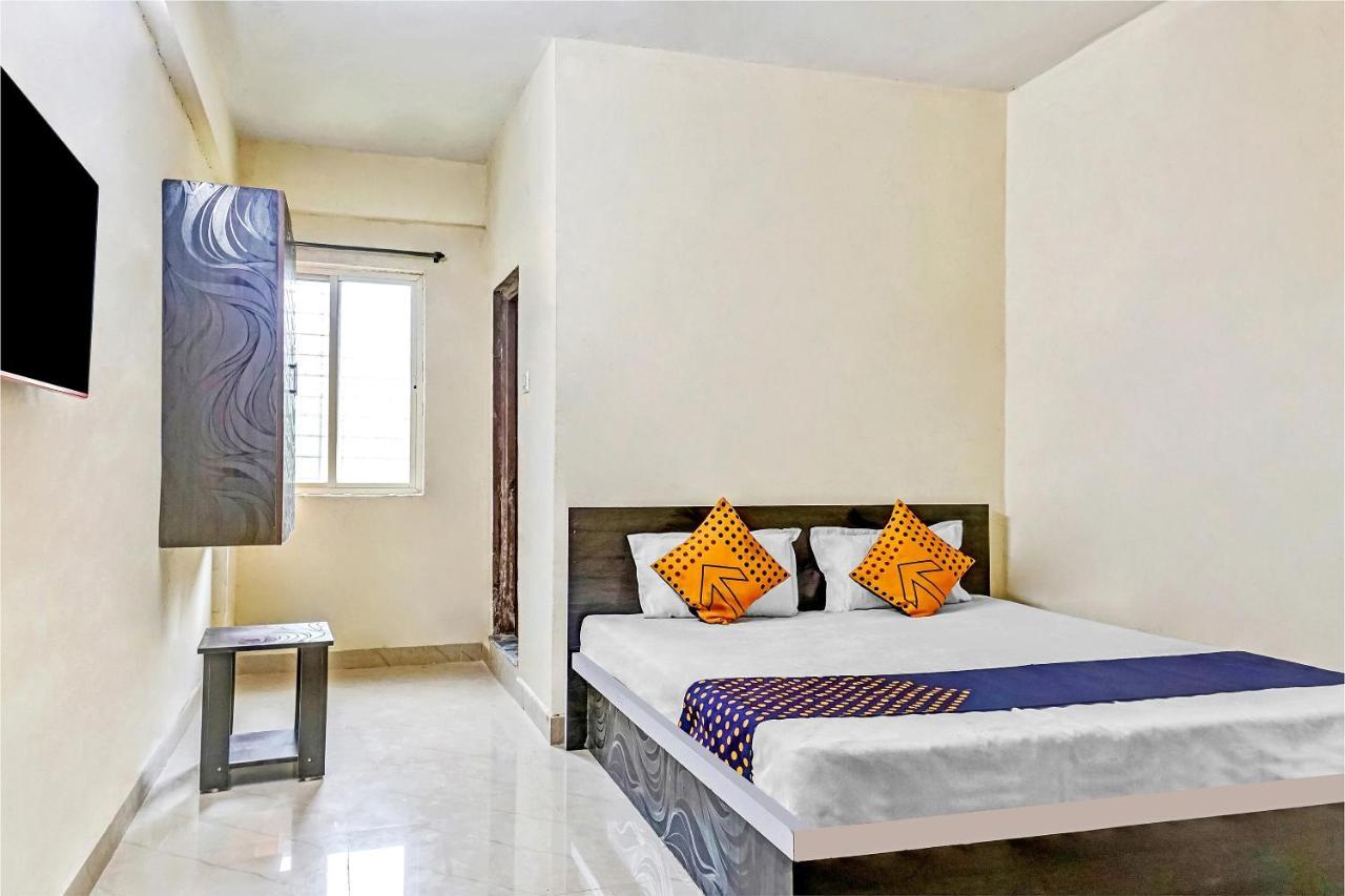 Spot On 81689 New Saiba Lodging Pune Dış mekan fotoğraf