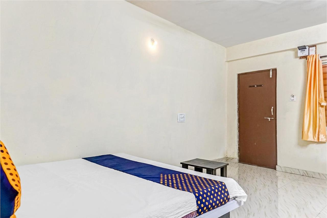 Spot On 81689 New Saiba Lodging Pune Dış mekan fotoğraf